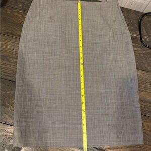 Theory Gray Micro-Check Pencil Skirt – Size 6